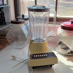 Hamilton Beach Scovill 7-Speed Blender in Vintage 917 B